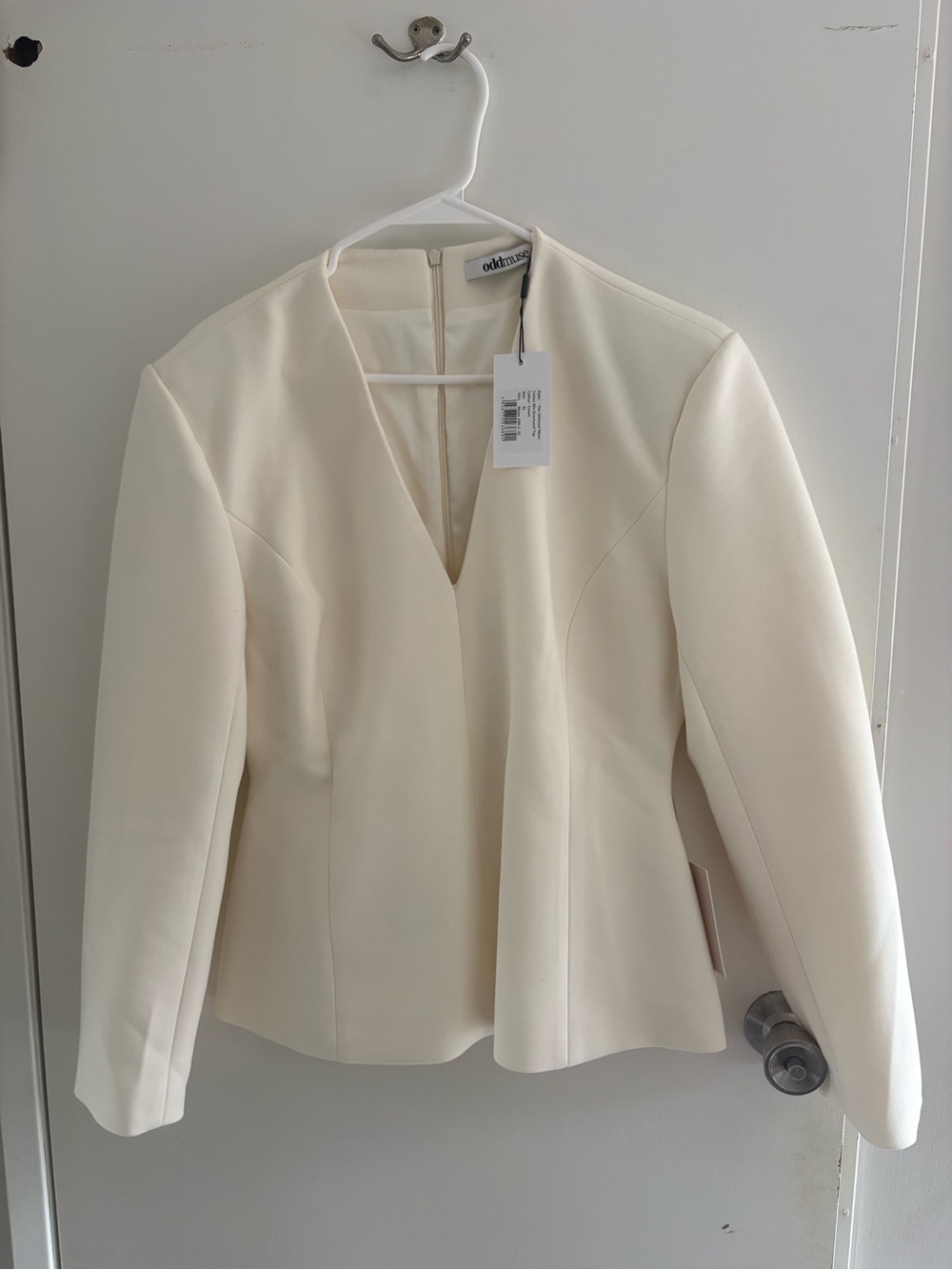 OLIVIA MOSS Ivory V-Neck Tailored Blazer